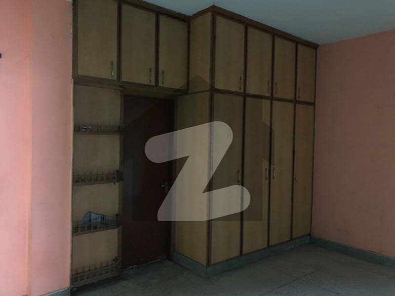 5 Marla 3rd floor flat for rent near Multan Road Allama Iqbal Town