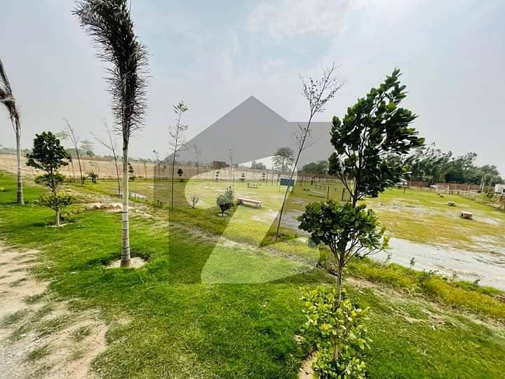 آرچرڈ گرینز بیدیاں روڈ لاہور میں 4 کمروں کا 2 کنال مکان 90 لاکھ میں برائے فروخت۔