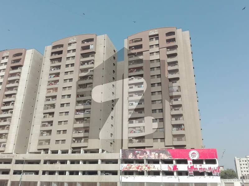 2400 Square Feet Spacious Flat Available In North Nazimabad - Block B For sale