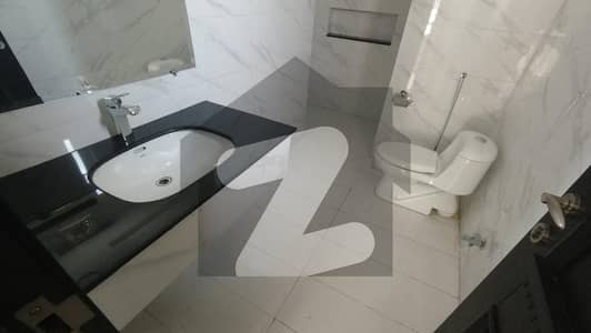 3 Marla Flat In Yateem Khana Chowk For sale