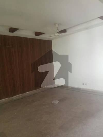 8 Marla commercial Flat For Rent