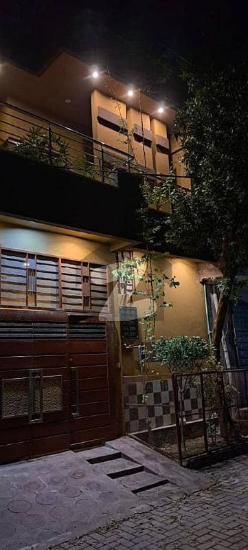 ایل ڈی اے ایوینیو لاہور میں 3 کمروں کا 4 مرلہ مکان 1.3 کروڑ میں برائے فروخت۔