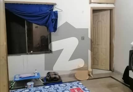 250 Square Feet Room For rent In Beautiful Model Town Link Road