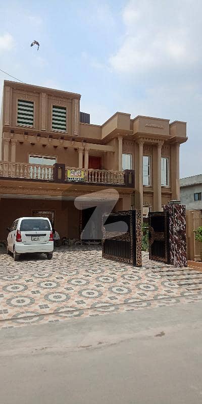نشیمنِ اقبال فیز 2 نشیمنِ اقبال لاہور میں 7 کمروں کا 1 کنال مکان 5.35 کروڑ میں برائے فروخت۔
