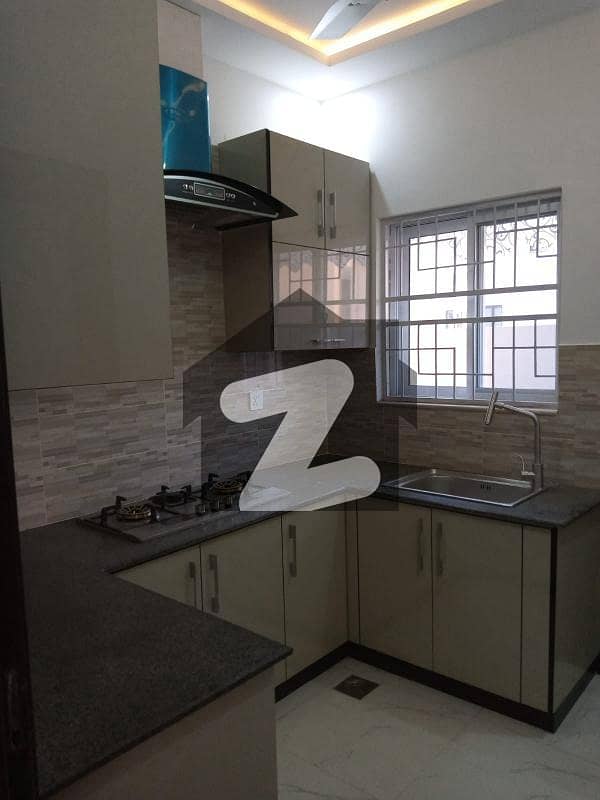 5 Marla Lower Portion For Rent Best Living Area Near Mosque And Park