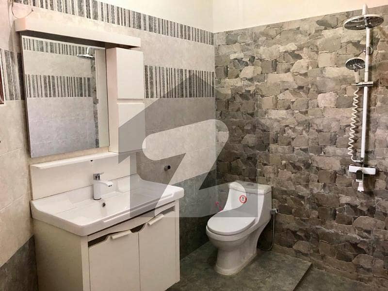 500 Yards Portion For Rent Main Khy Ittehad Phase Vii DHA Phase 7, DHA Defence, Karachi