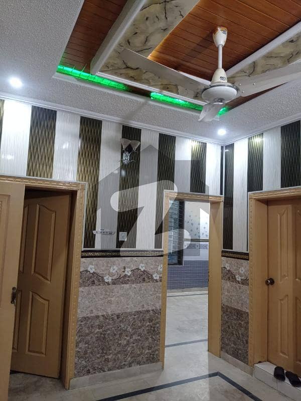 جی ۔ 13 اسلام آباد میں 4 کمروں کا 4 مرلہ مکان 90 ہزار میں کرایہ پر دستیاب ہے۔