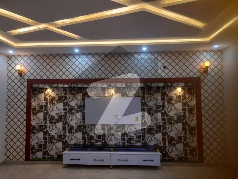 فضائیہ ہاؤسنگ سوسائٹی فیز 2 بلاک ڈی فضائیہ ہاؤسنگ سکیم فیزٹو فضائیہ ہاؤسنگ سکیم لاہور میں 3 کمروں کا 5 مرلہ مکان 1.45 کروڑ میں برائے فروخت۔