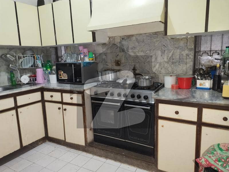 3 BEDROOM'S ATTACHED BATHROOM AVAILABLE FOR RENT IN NISHTER BLOCK