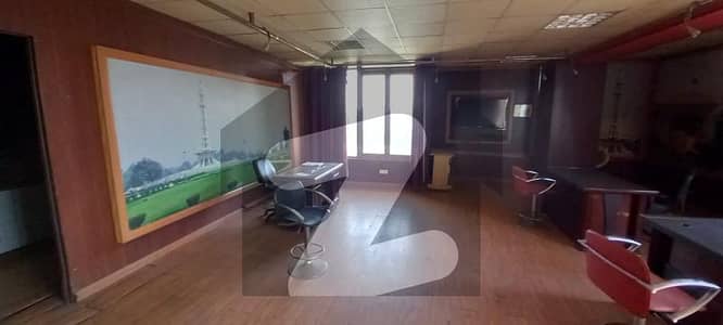1000 Square Feet Office Ideally Situated In Gulberg