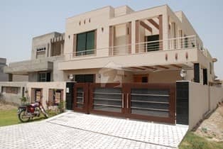 Syed Brother Offer 10 Marla House Original Picture For Sale In Gulberg 5