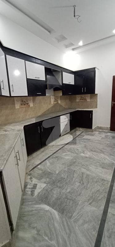 خیابانِ کالونی فیصل آباد میں 4 کمروں کا 5 مرلہ مکان 1.3 کروڑ میں برائے فروخت۔
