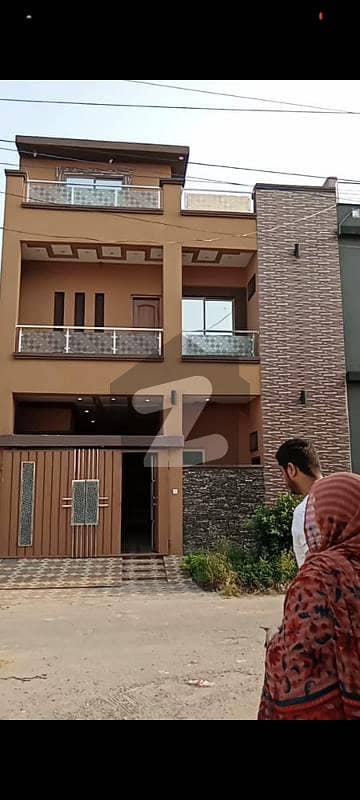 الاحمد گارڈن ۔ بلاک ای الاحمد گارڈن ہاوسنگ سکیم جی ٹی روڈ لاہور میں 4 کمروں کا 5 مرلہ مکان 1.5 کروڑ میں برائے فروخت۔ الاحمد گارڈن ۔ بلاک ای الاحمد گارڈن ہاوسنگ سکیم جی ٹی روڈ لاہور میں 4 کمروں کا 5 مرلہ مکان 1.5 کروڑ میں برائے فروخت۔