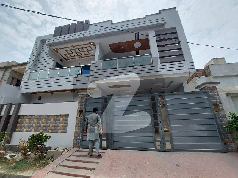کینال گارڈن کینال روڈ,رحیم یار خان میں 5 کمروں کا 9 مرلہ مکان 2.0 کروڑ میں برائے فروخت۔