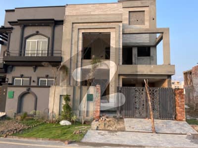 5 Marla Residential Modern Brand New House For Sale In Bahria Nasheman Lahore