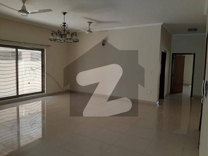 One Kanal House Of Paf Falcon Complex Near Kalma Chowk And Gulberg Iii Lahore Available For Sale