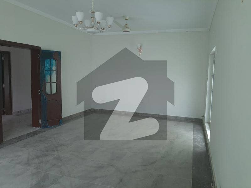 One Kanal House Of Paf Falcon Complex Near Kalma Chowk And Gulberg Iii Lahore Available For Rent