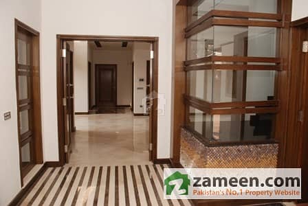 12 Marla beautiful house for sale in cantt bridge colony