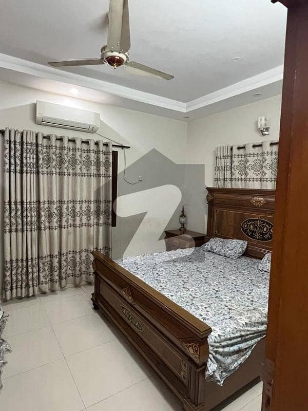 خالد بِن ولید روڈ کراچی میں 3 کمروں کا 8 مرلہ زیریں پورشن 3.5 کروڑ میں برائے فروخت۔