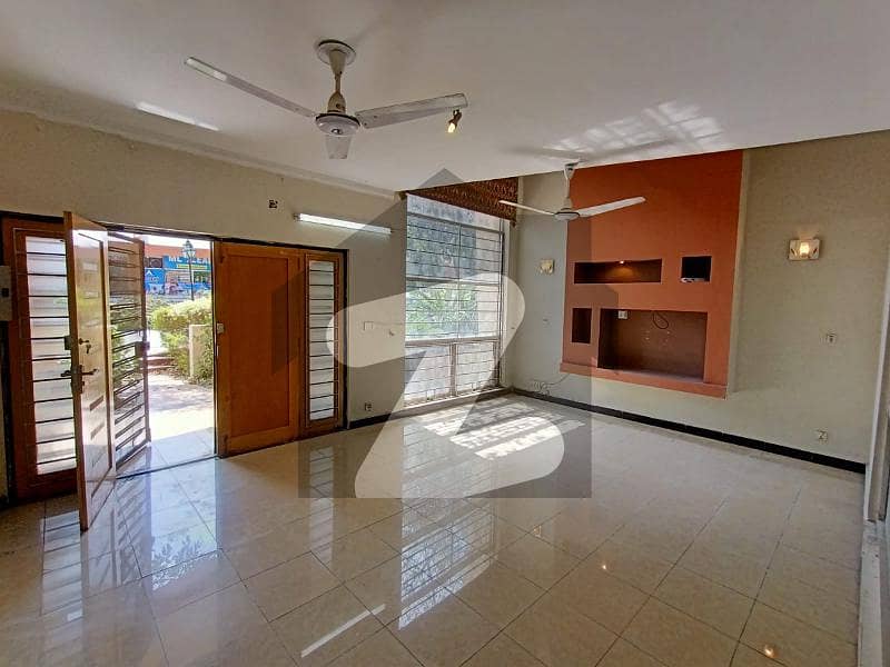 8 Marla Safari Home Available For Rent Bahria Town Phase 8 Rawalpindi