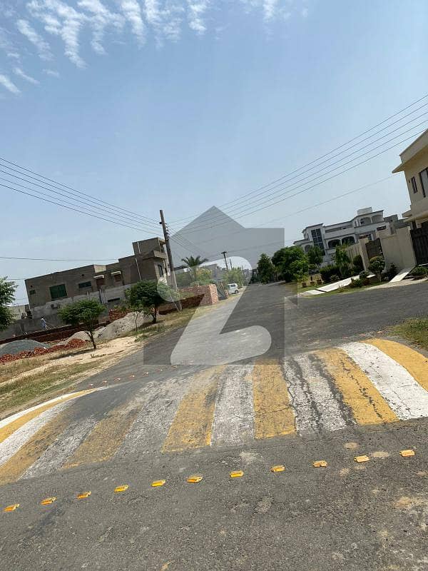 1 Kanal Plot For Sale In Engineers Town (IEP) Sector "A" Deffence Road Lahore