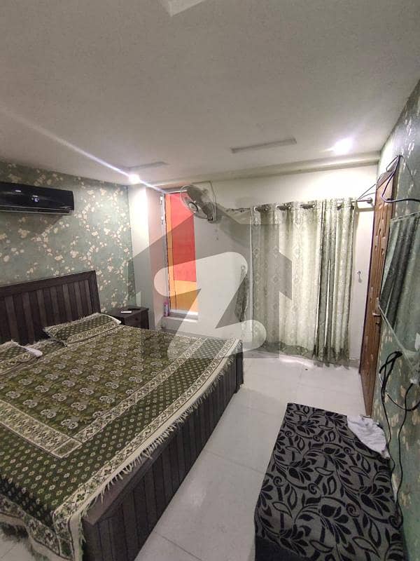 بحریہ ٹاؤن سیکٹرڈی بحریہ ٹاؤن لاہور میں 1 کمرے کا 2 مرلہ فلیٹ 36 ہزار میں کرایہ پر دستیاب ہے۔