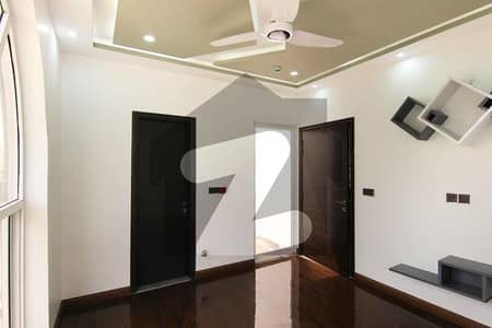 DHA Phase 2 T Block 1 Kanal Upper Portion Available For Rent 3 Bed Room Attached Bath Reasonable Demand