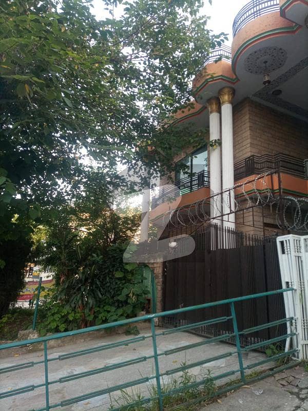 Corner House For Sale (30/60) 8 Marla In G-11/1 Islamabad