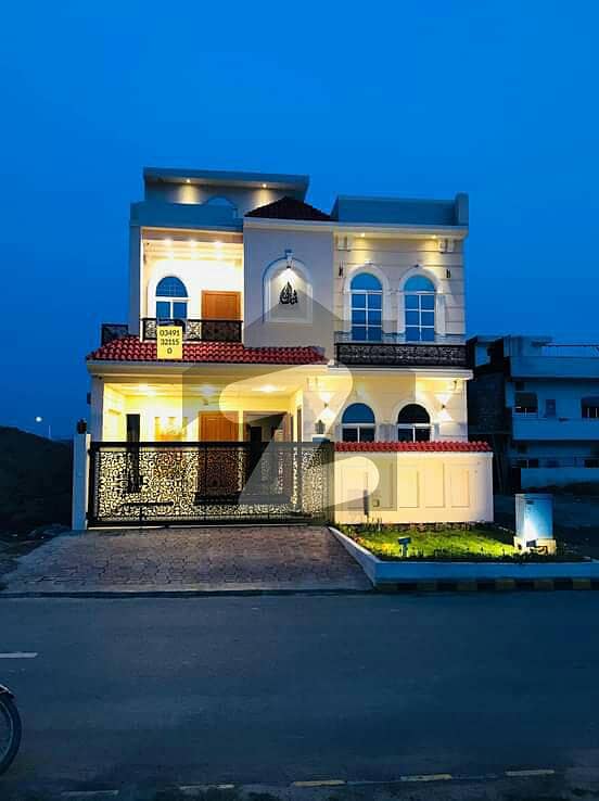 7 Marla Brand New House For Sale In Block J
