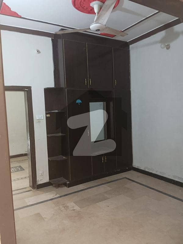 غوری گارڈن غوری ٹاؤن اسلام آباد میں 2 کمروں کا 6 مرلہ مکان 26 ہزار میں کرایہ پر دستیاب ہے۔