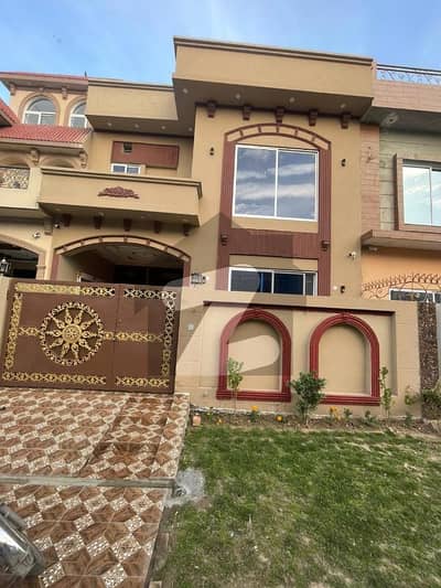 5 Marla brand new house available for sale in Central Park AA BLOCK