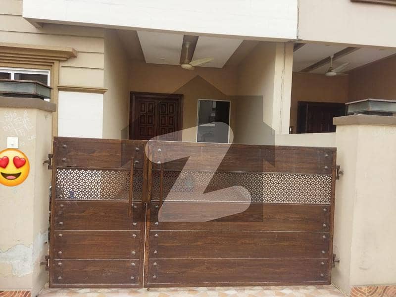 Paragon city wood block 5 marla beautiful house low price Paragon City