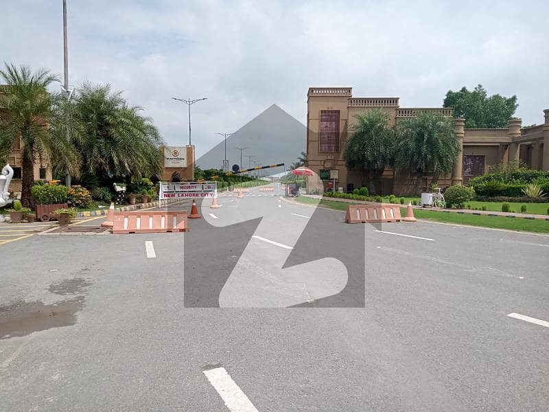 5.33 MARLA MOST BEAUTIFUL PRIME LOCATION Commercial PLOT WITH POSSESSION FOR SALE IN NEW LAHORE CITY PH 2.