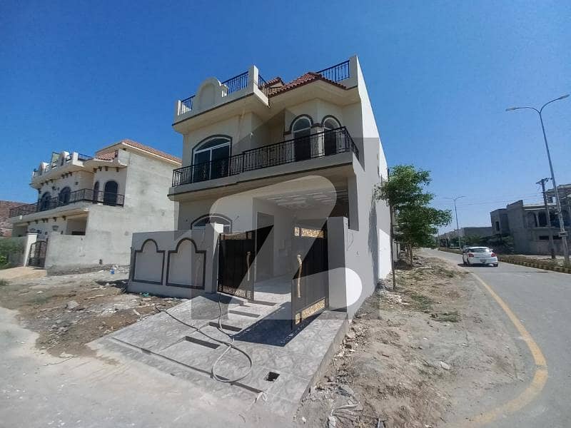 5 Marla House Available For Rent in Hamid block