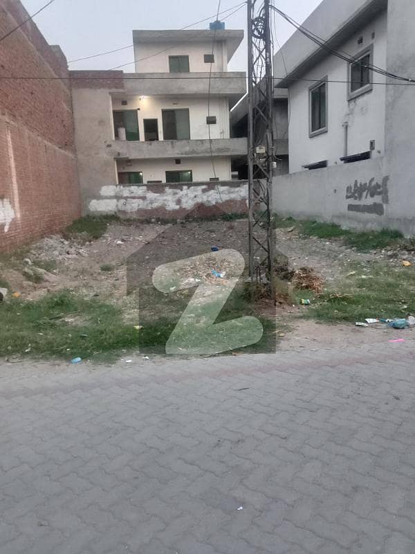 مرغزار آفیسرز کالونی ۔ بلاک آر مرغزار آفیسرز کالونی لاہور میں 10 مرلہ رہائشی پلاٹ 1.75 کروڑ میں برائے فروخت۔