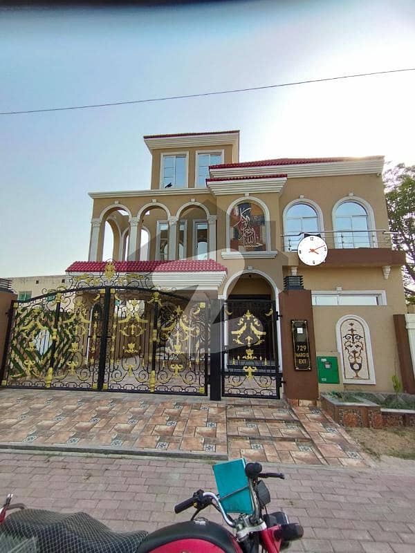 10 Marla Brand New Sapnish BeautiFull House For Rent In Nargis Extension Block Bahria Town Lahore