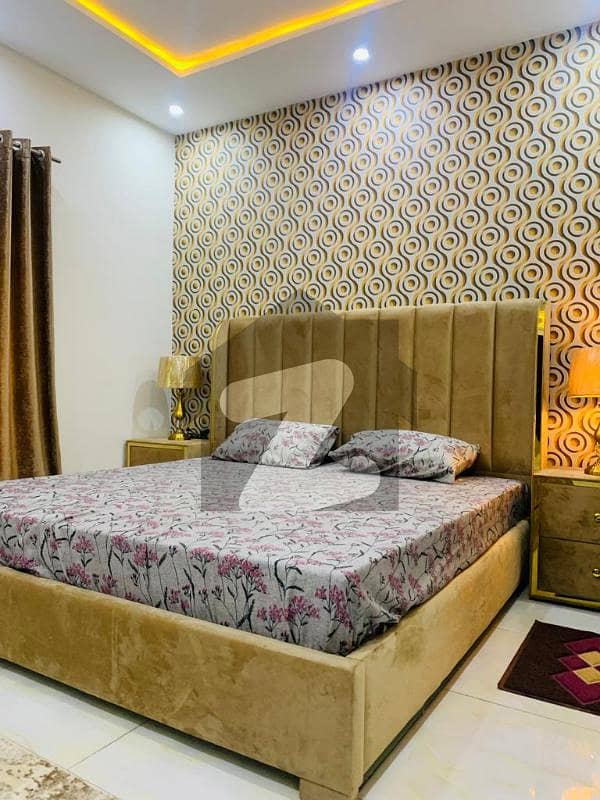 بحریہ ٹاؤن سیکٹر سی بحریہ ٹاؤن لاہور میں 1 کمرے کا 2 مرلہ فلیٹ 35 ہزار میں کرایہ پر دستیاب ہے۔