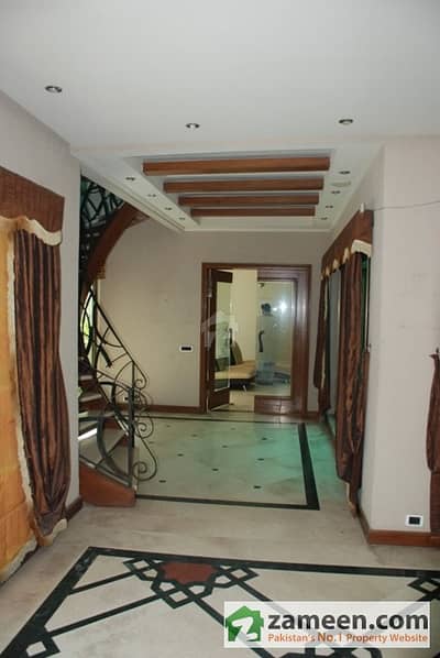 Main Aziz Bhatti road near to Mall of Lahore single story for sale Main Aziz Bhatti road near to Mall of Lahore single story for sale