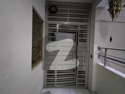 3 BED DD-FOR RENT-4TH FLOOR-HIGH SPEED LIFTS AVAILABLE