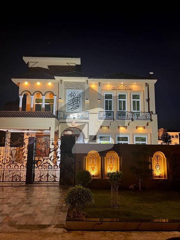 1 Kanal Luxurious Designer House