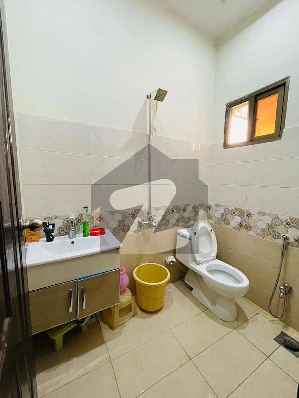 single furnished room available in johar town phase 2
