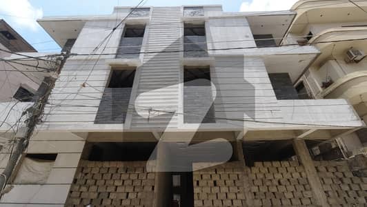 بہادر آباد گلشنِ اقبال ٹاؤن کراچی میں 4 کمروں کا 11 مرلہ زیریں پورشن 4.5 کروڑ میں برائے فروخت۔