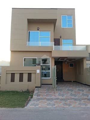 Bahria Town - 5 Marla 3 Bed Brand New House With Gas