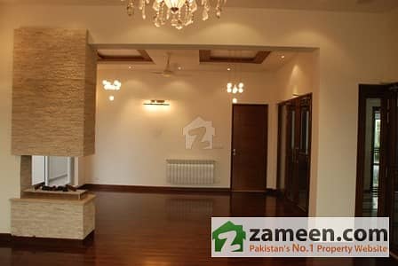 2 kanal garden town corner facing park semicommercail bungalow for sale,