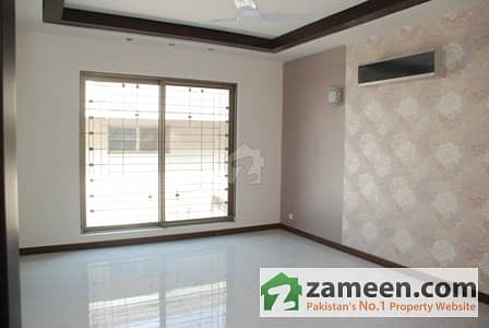 28 Marla in Askari Villas (Old General villas) Shami Road,