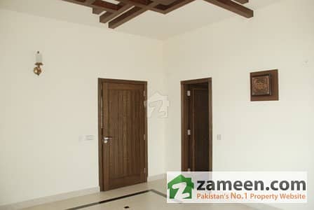 Cantonment  near footress 1. 5 kanal bungalow for rent