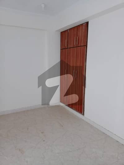 1 bed flat for rent in Qutbal Town for Family
