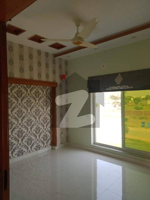 Lower Portion 10 Marla House Available For Rent in Chambelli Block Bahria Town Lahore