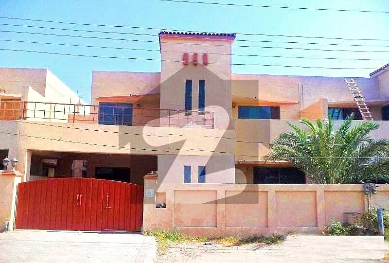 10-Marla 05-Bedroom's Double Story House Available For Rent in Askari-10 Lahore.