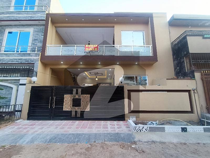 6 Marla Brand New One and Half Storey House For Sale in Airport Housing Society Sector 4